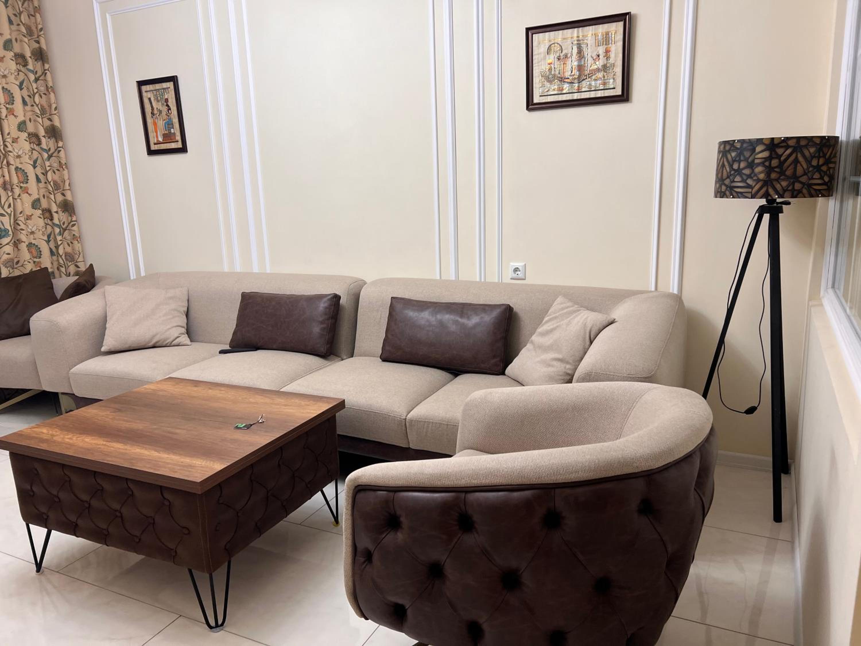 Almare Apartment