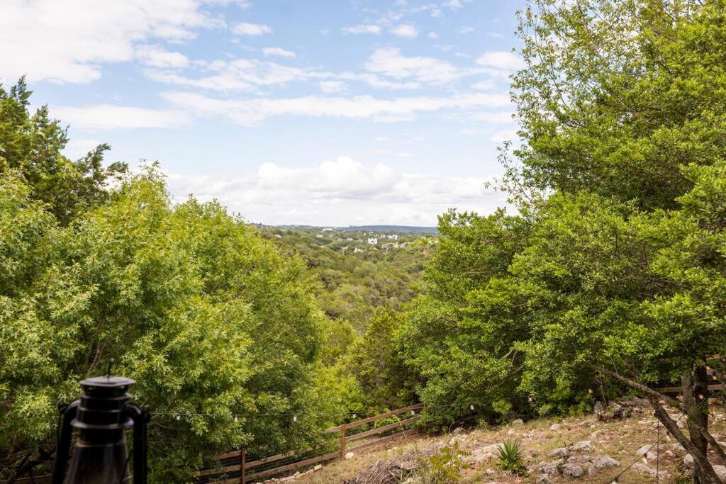 Casa Vista Chula - Lake Travis - Hot Tub - Property Image 23