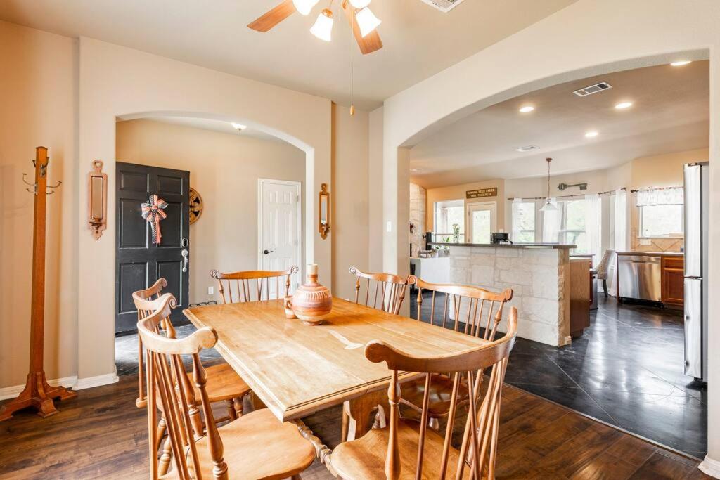 Casa Vista Chula - Lake Travis - Hot Tub - Property Image 4
