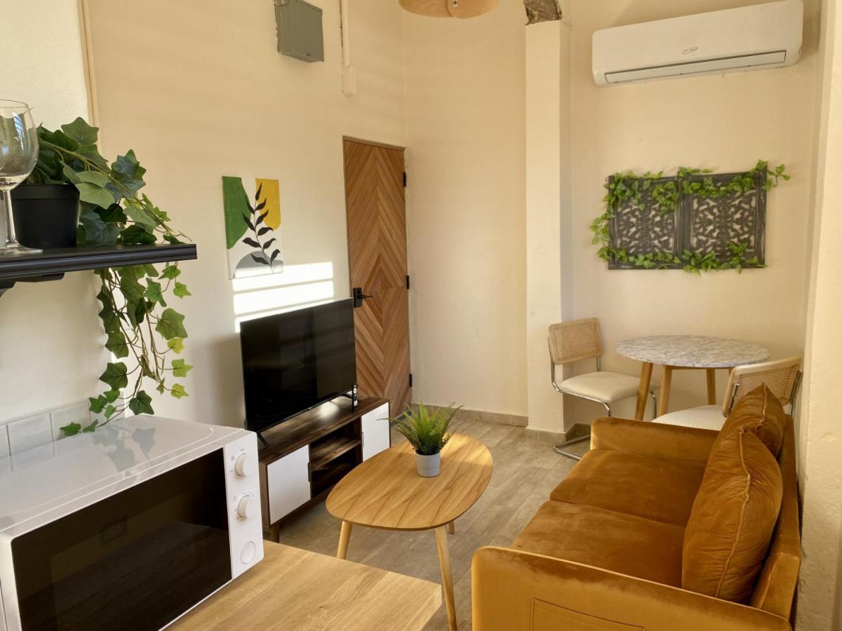 Chic and Centrally Located Apartment in Santurce with parking Apt 4