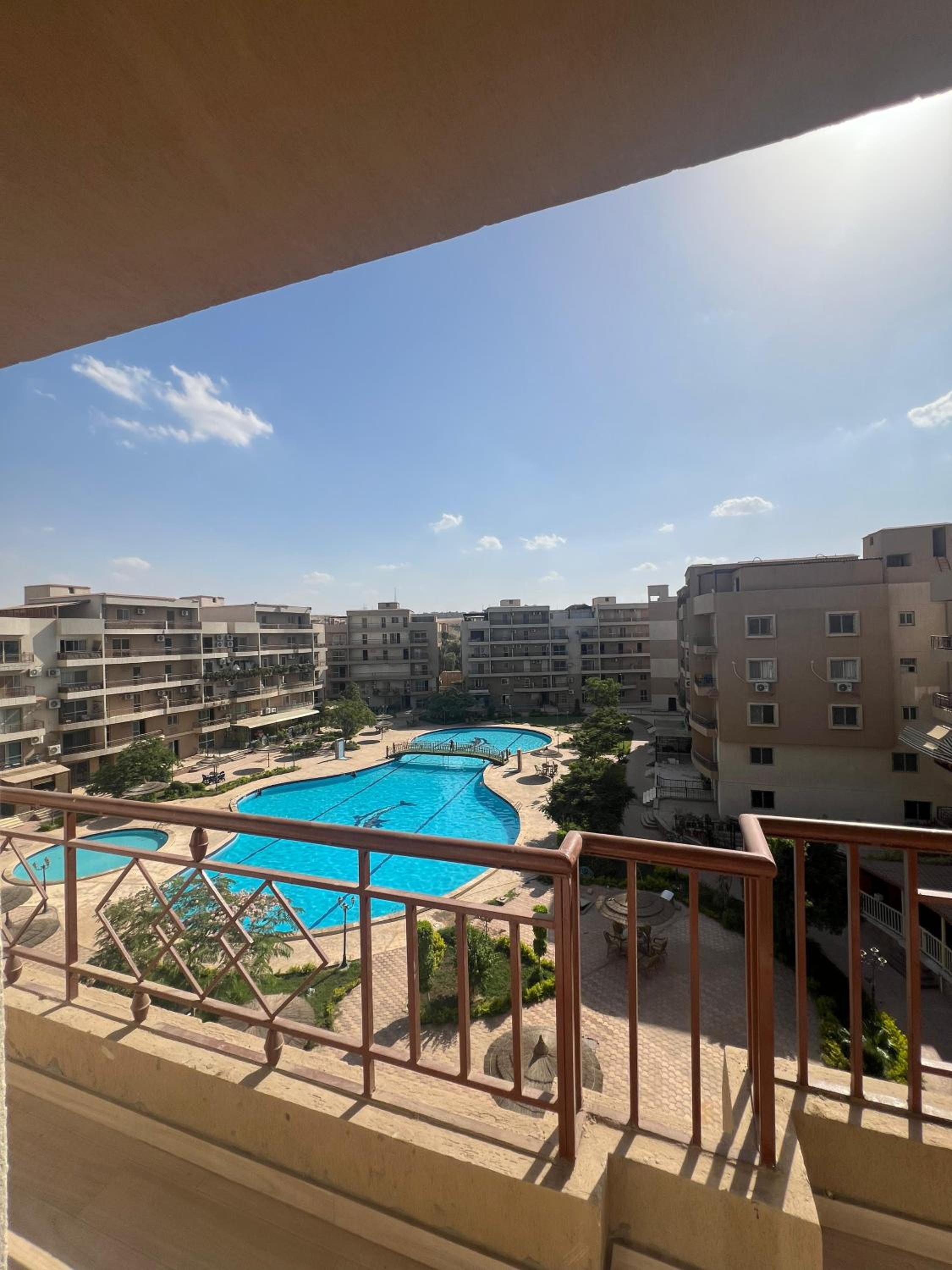Apartment in Pearl Pyramids Compound