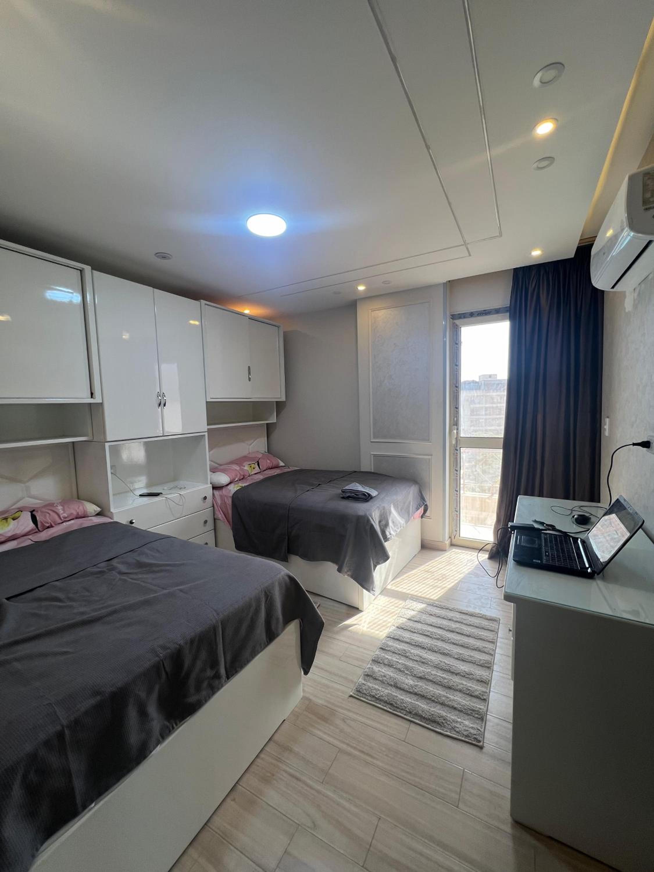 Apartment in Pearl Pyramids Compound