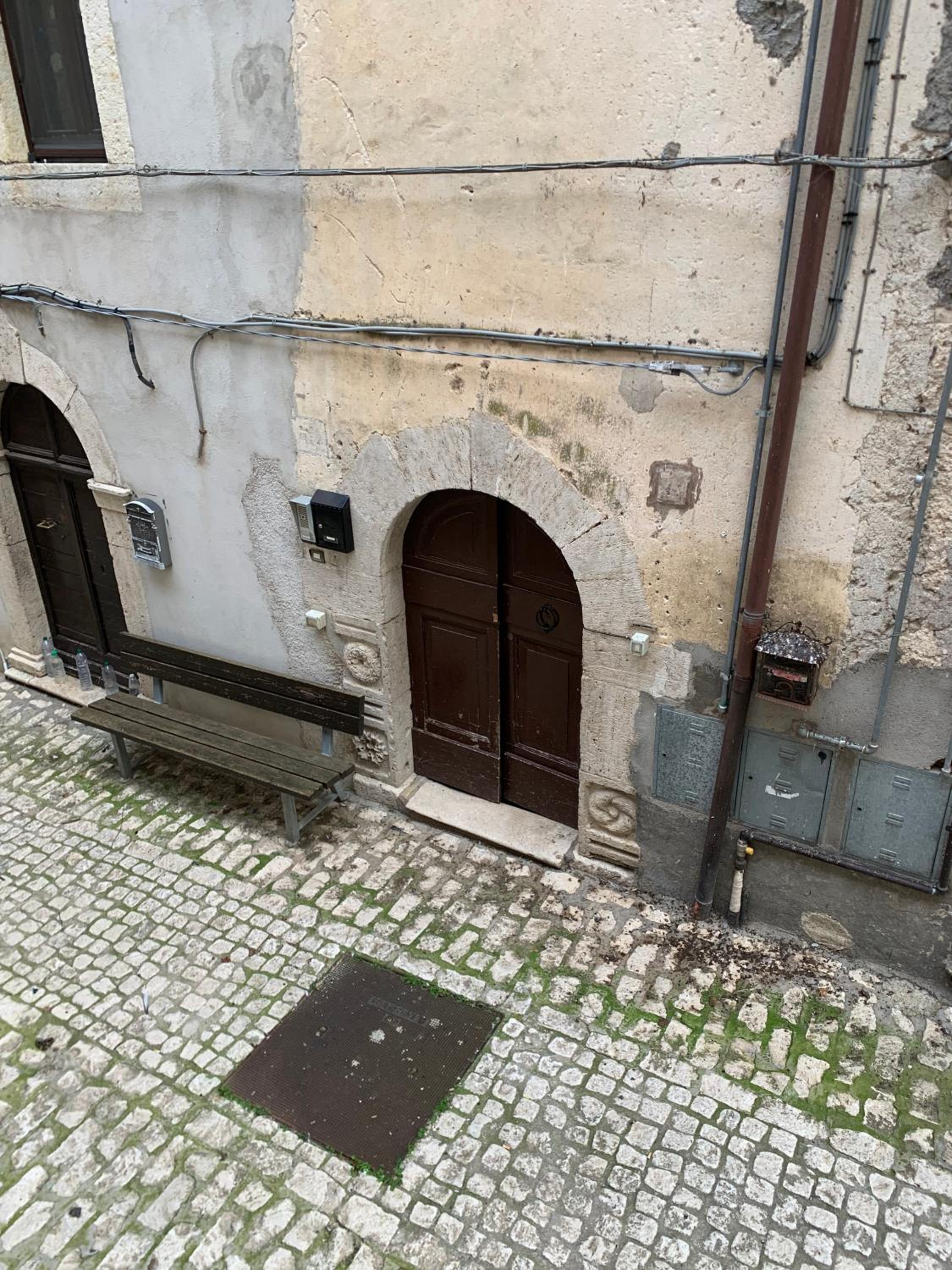 SURSUM CORDA private house view 4