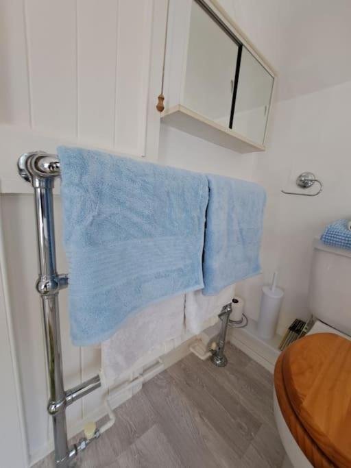 Landford's Cottage, your retreat! view 5