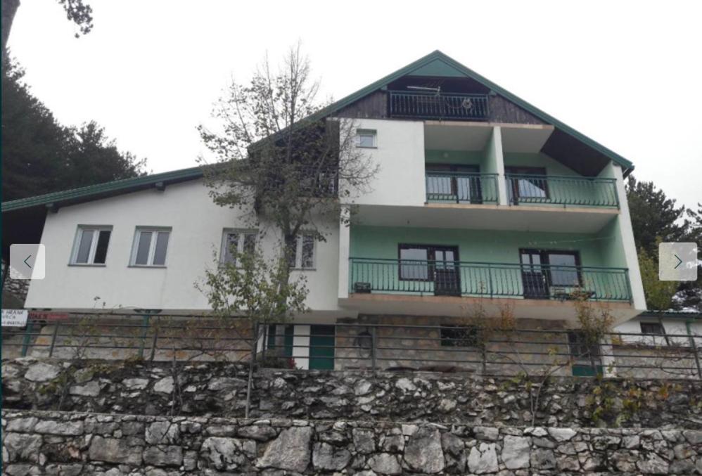 Apartmani kod Robija Rujiste Apartments