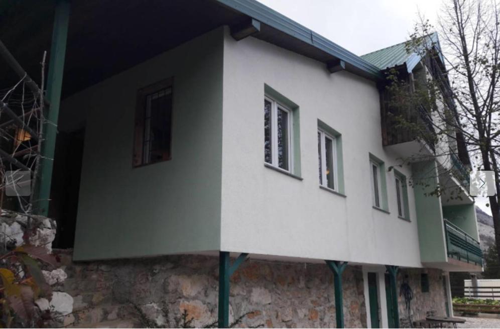 Apartmani kod Robija Rujiste Apartments