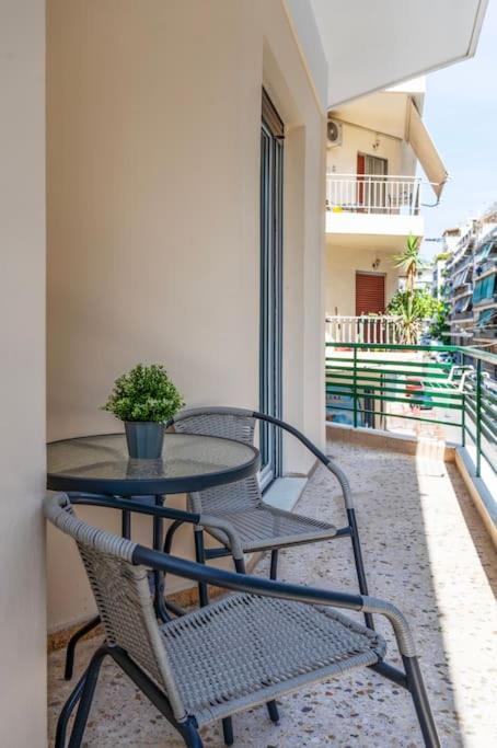 Ariane's 2-bdr Apart in Athens