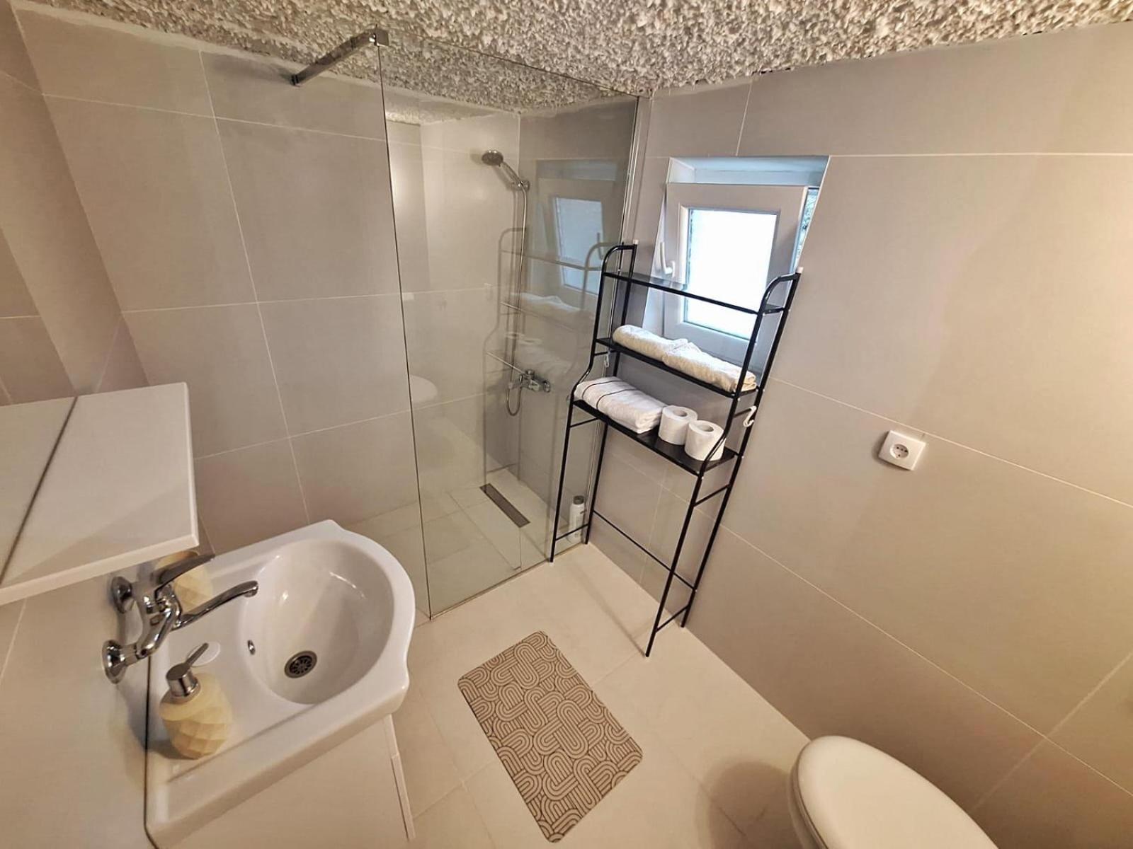 Fly & Stay Apartments