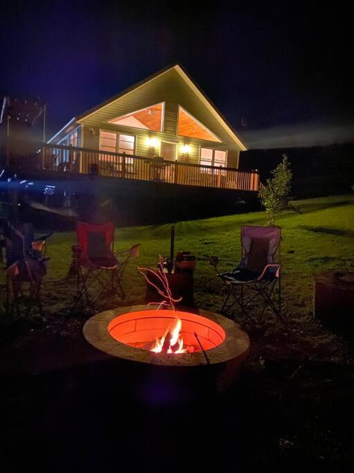Cozy Chalet centrally located
