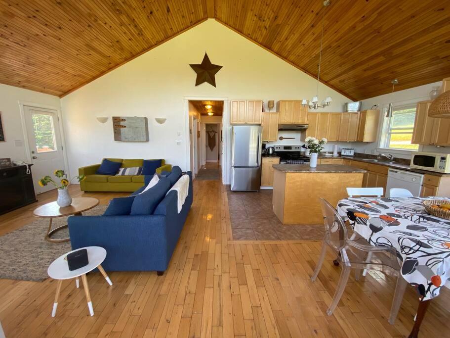 Cozy Chalet centrally located