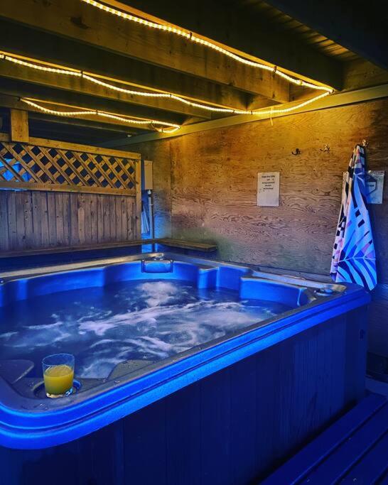 Cozy Chalet centrally located