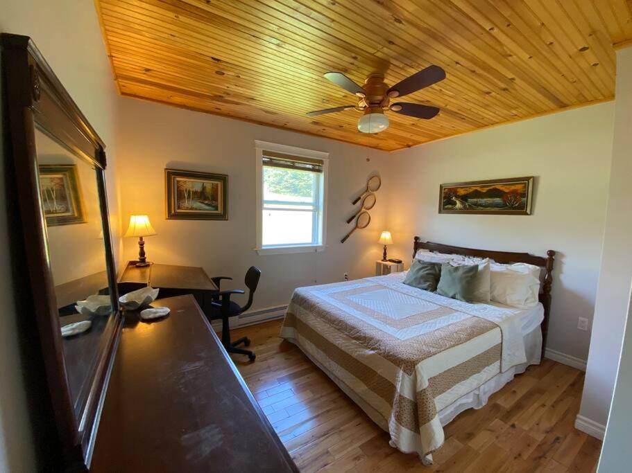 Cozy Chalet centrally located