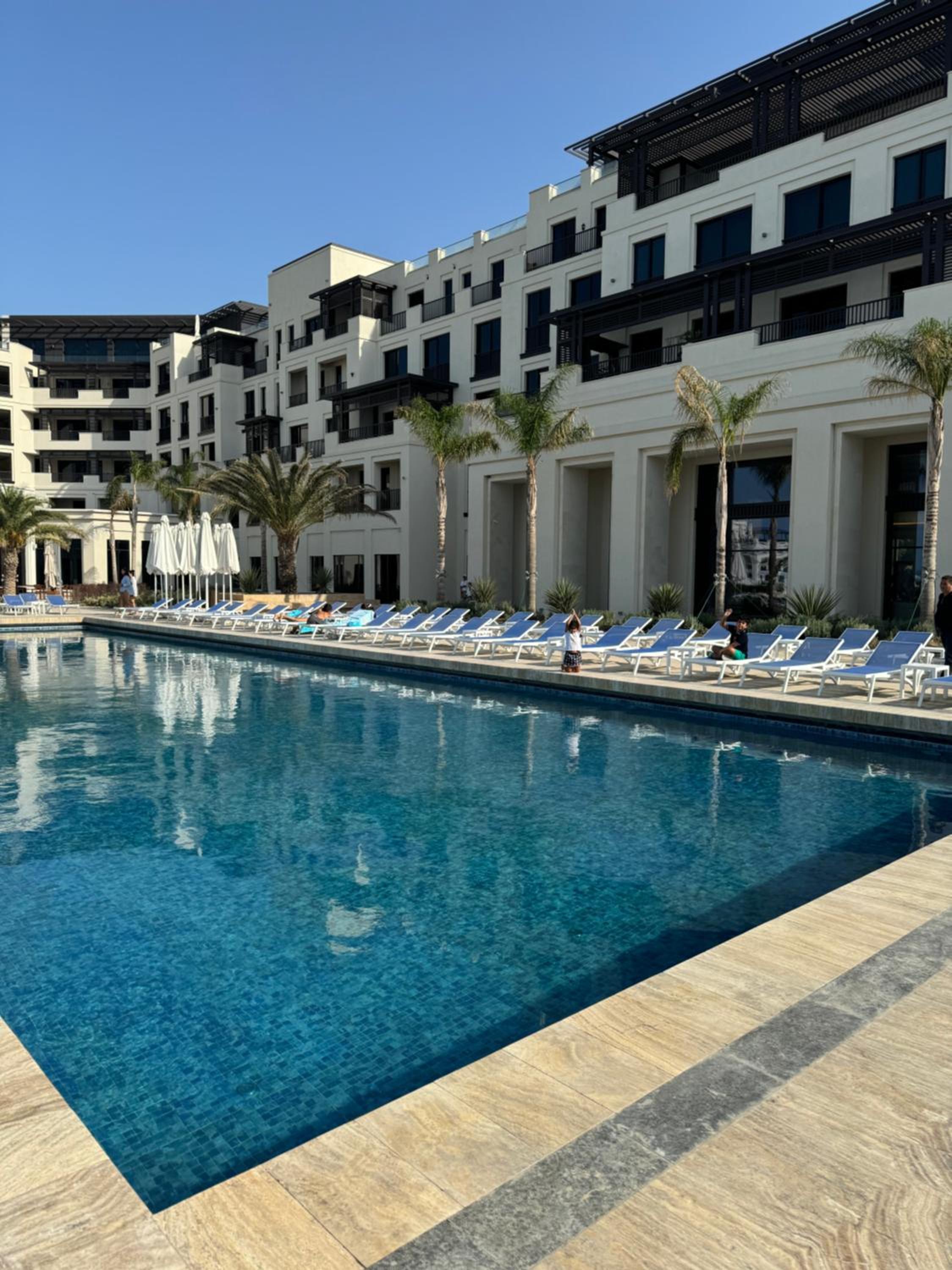 Sea Breeze The Grand Hotel Apartment