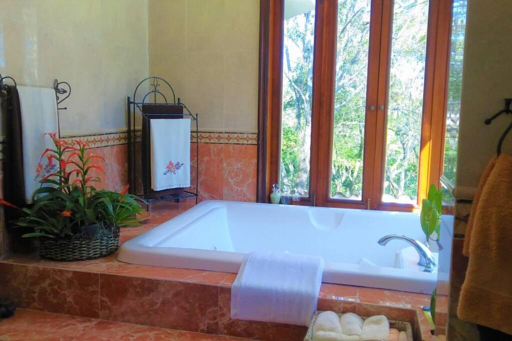 Villa Fuoricittà by drvacationsrental