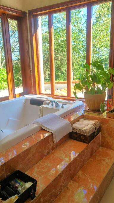 Villa Fuoricittà by drvacationsrental