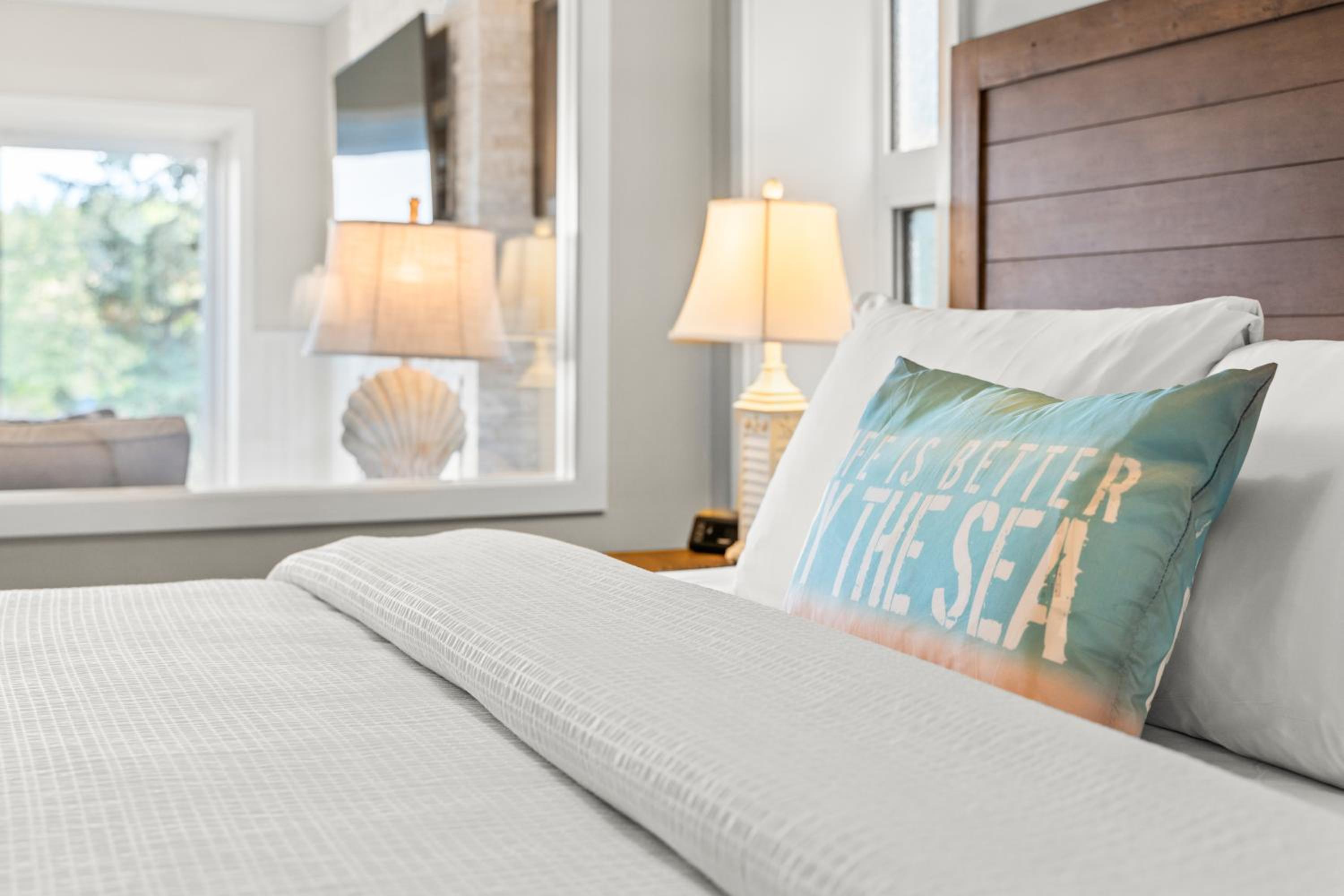 SookePoint Ocean Cottage Resort