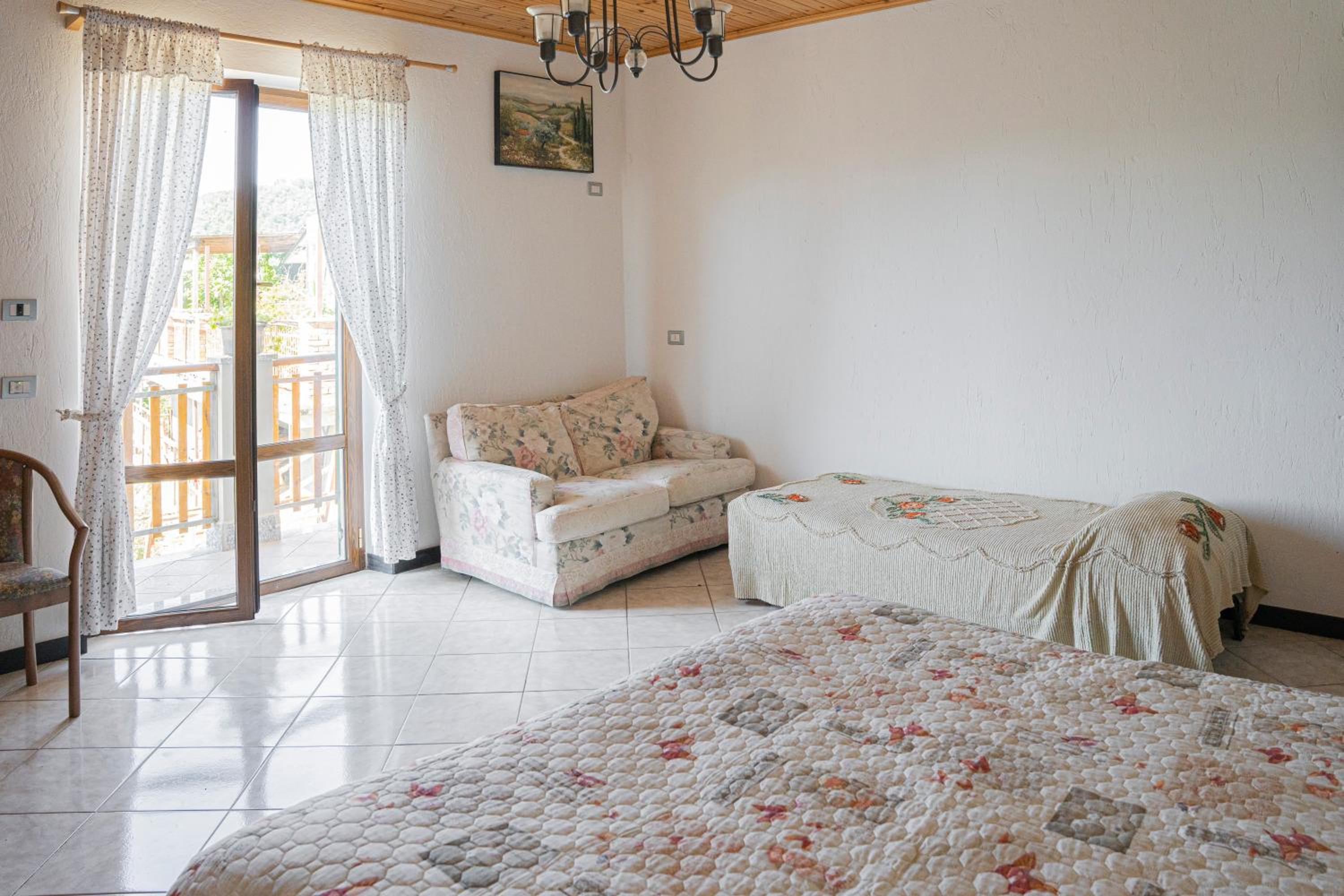 Agriturismo Marpea - Camera Ape 12chilometri da Lavagna e dal Mare, cibo tipico e natura