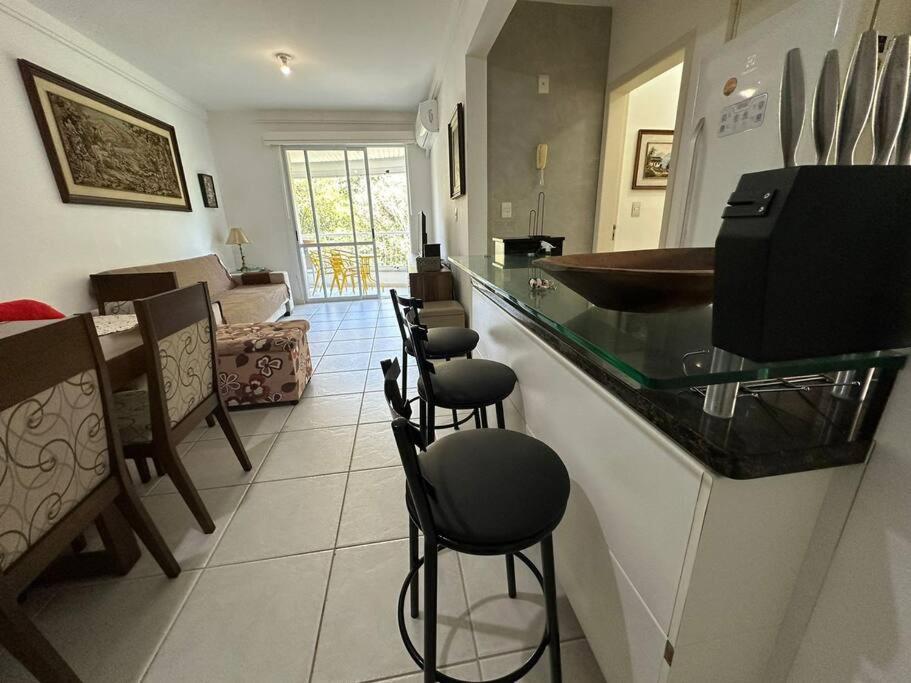 Apartamento completo Cezarium Residence Club - Praia do Campeche