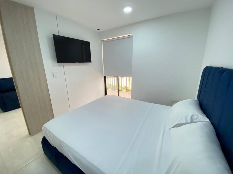 Hito 106 Amplio Apartamento en Av 19 Norte Armenia