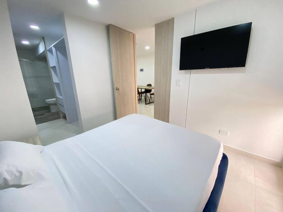 Hito 106 Amplio Apartamento en Av 19 Norte Armenia