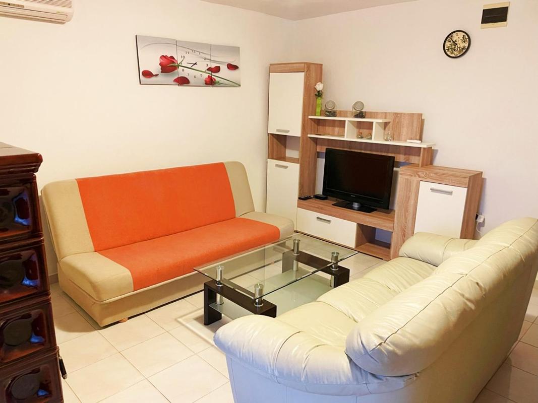 Photo 79