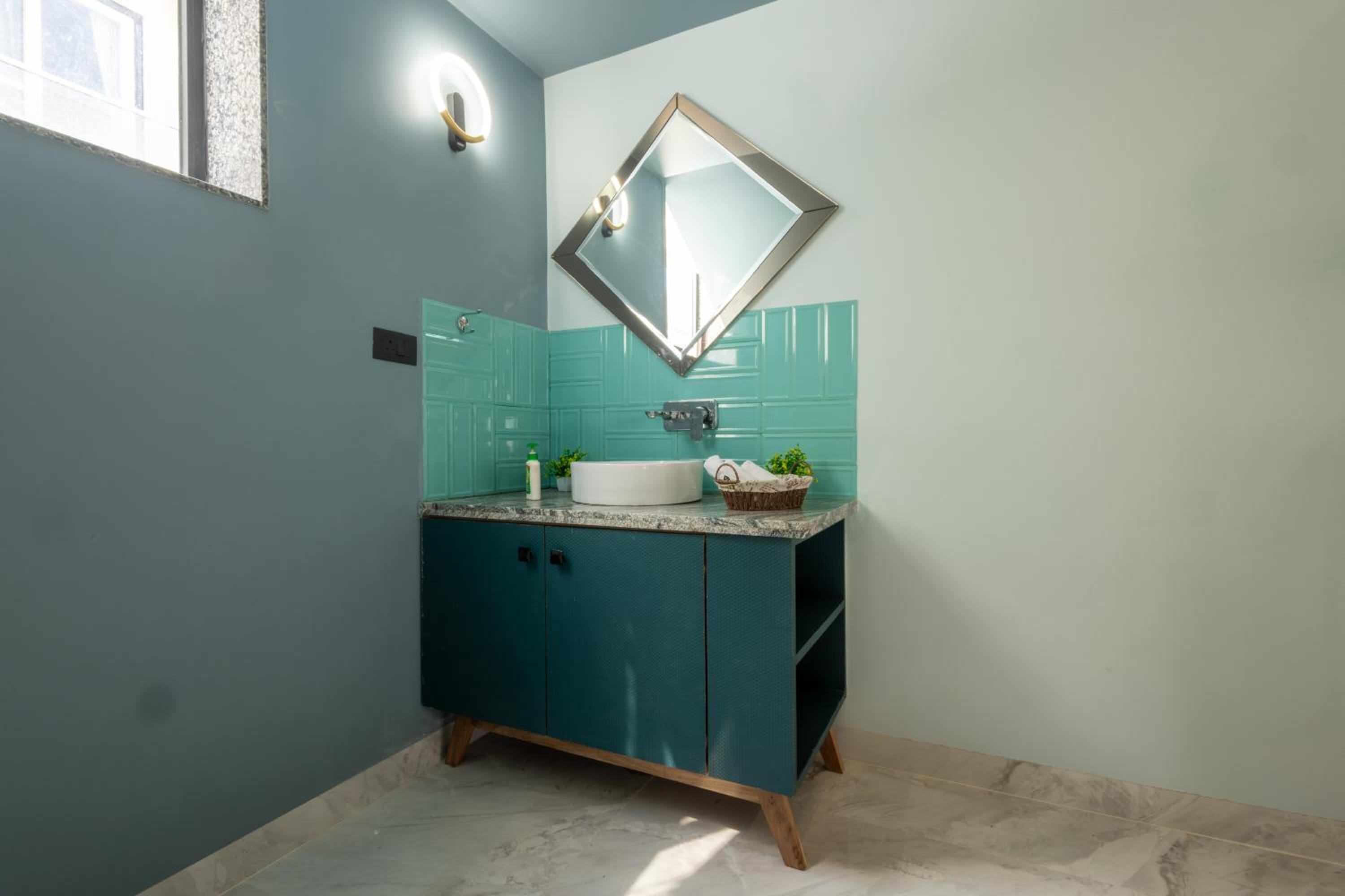 SaffronStays Aruvilla