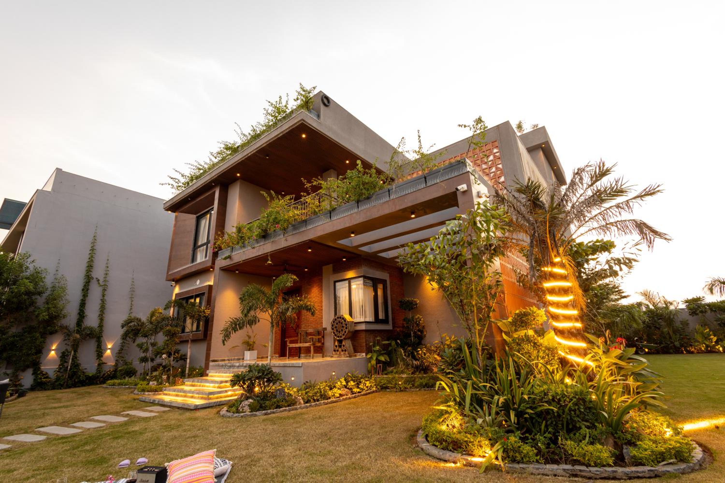 SaffronStays Aruvilla