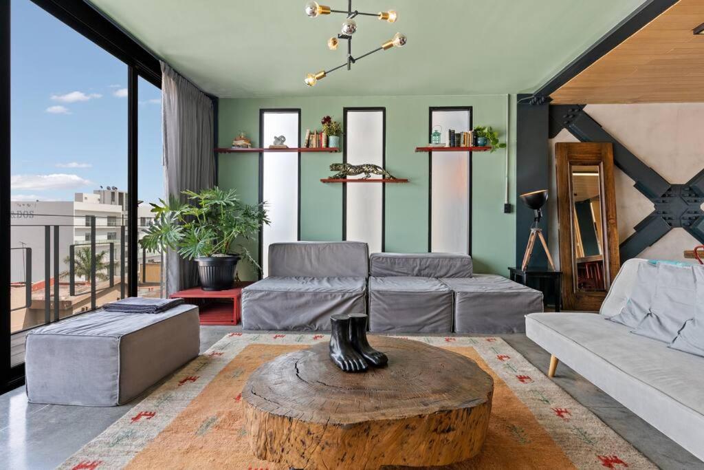 lounge