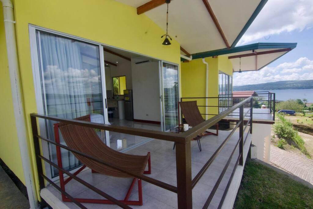 Hilltop Bungalow #1 W Spectacular Volcano View