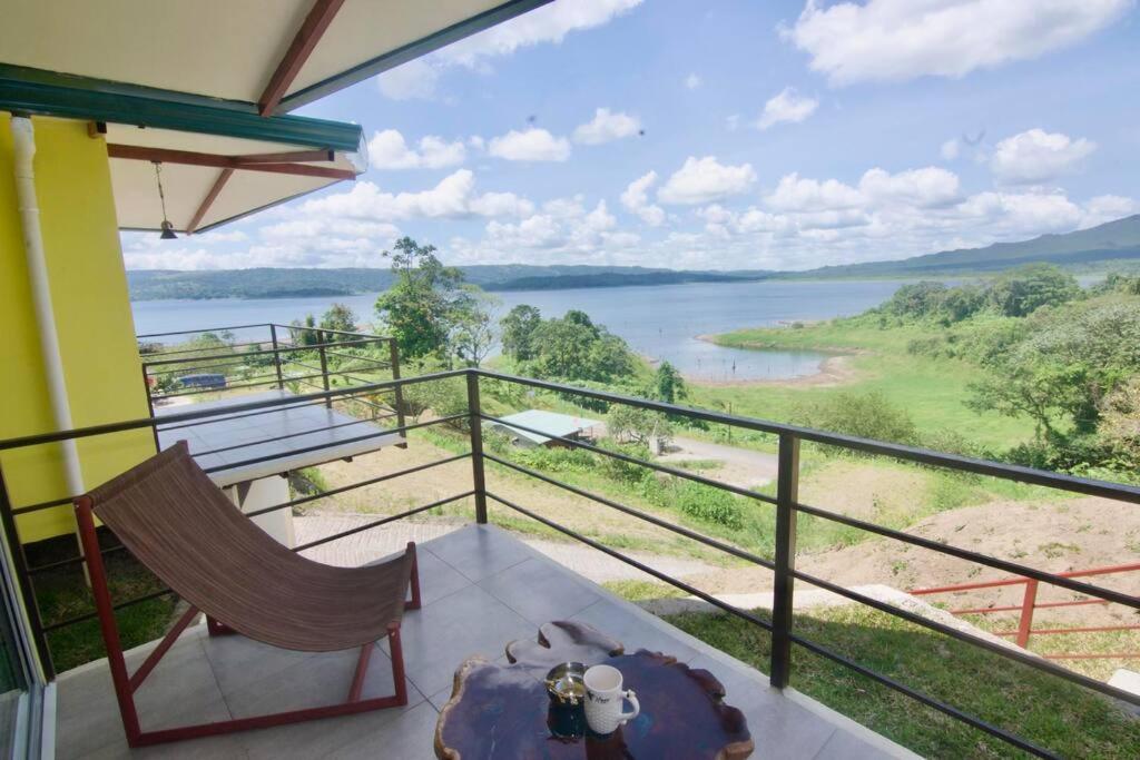 Hilltop Bungalow #1 W Spectacular Volcano View