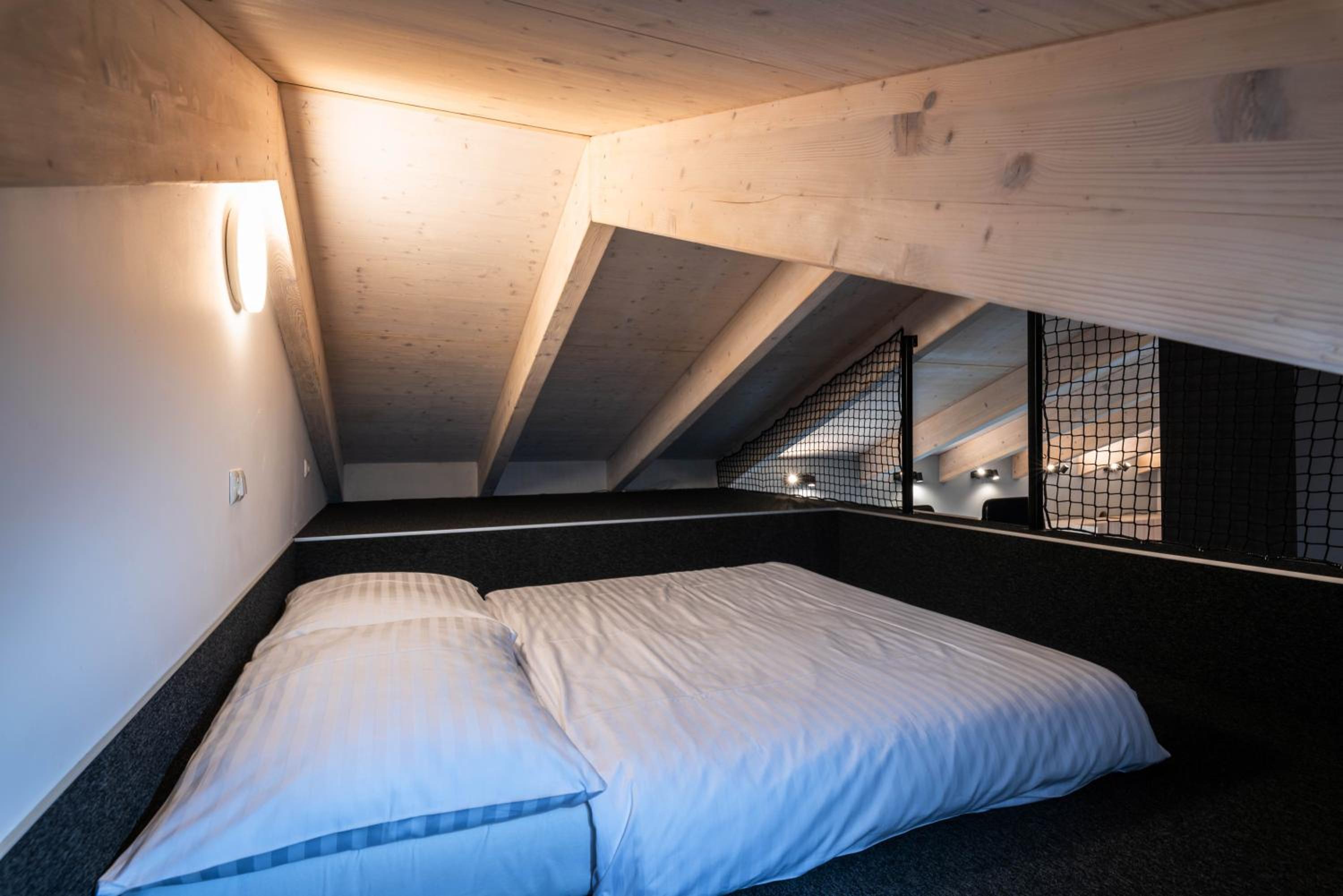 Eliška Apartment - Modern Family Loft Apartment direct on ski slope and forest