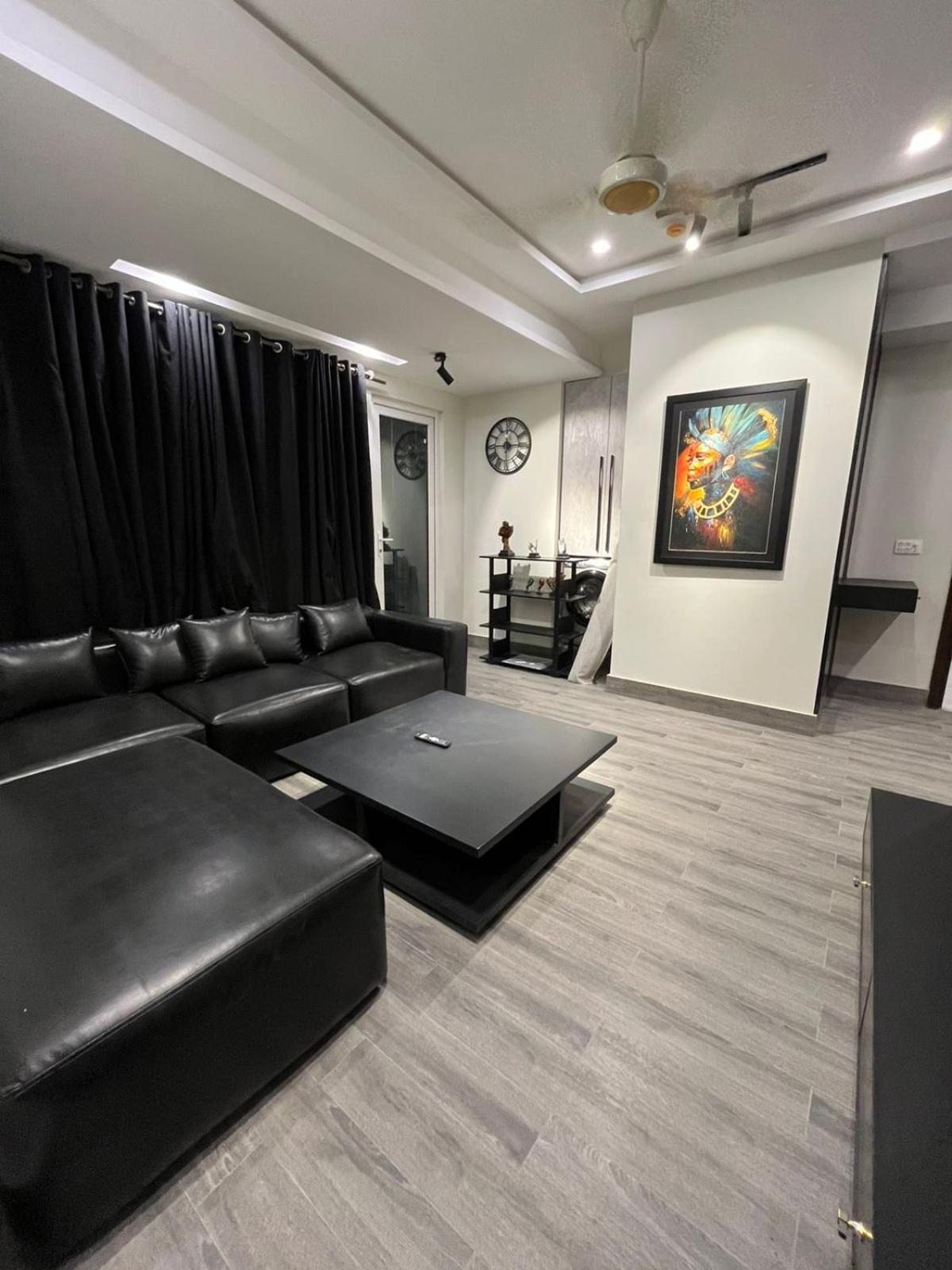 Zenith Apartments