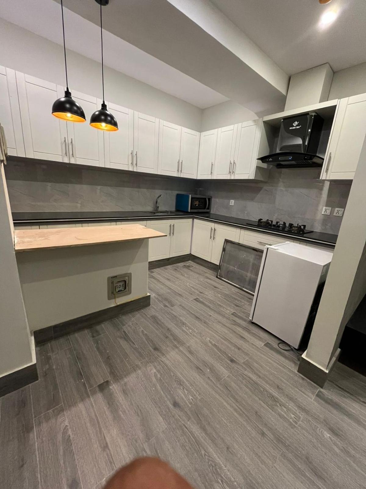 Zenith Apartments