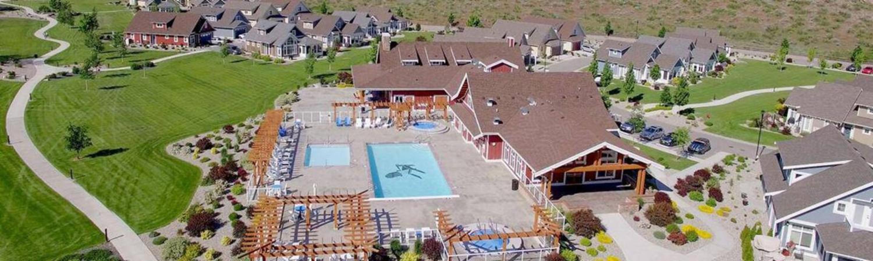 Location Cottage - Close To Pools! 111