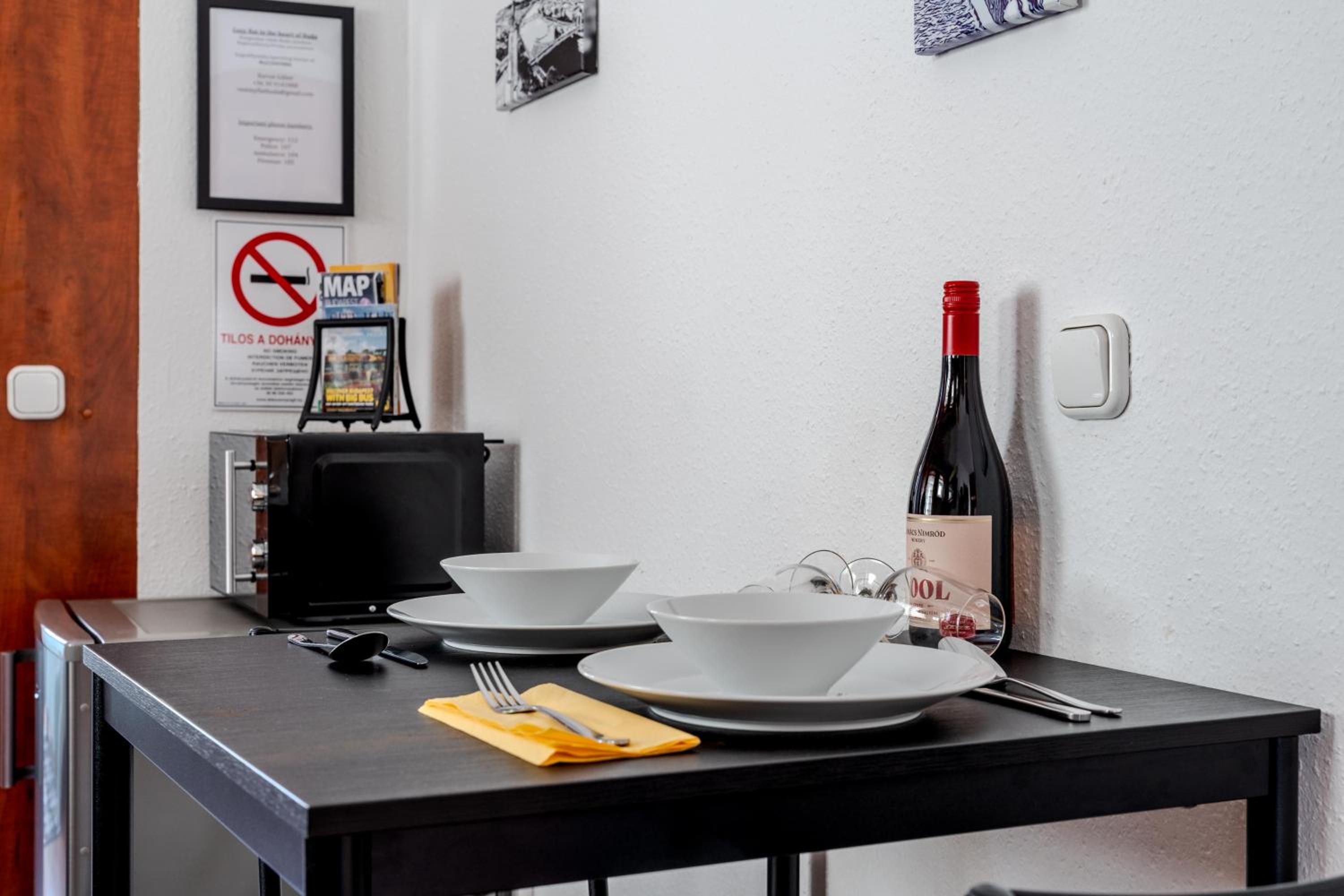 Cozy flat in the heart of Buda view 2