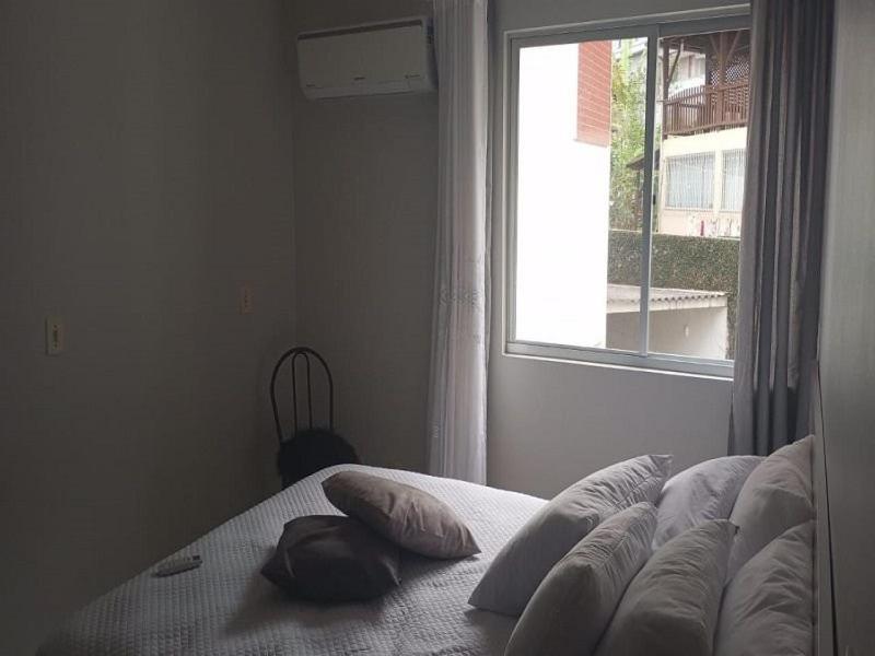 Apartamento Confortável c/ Churrasqueira SJE0103