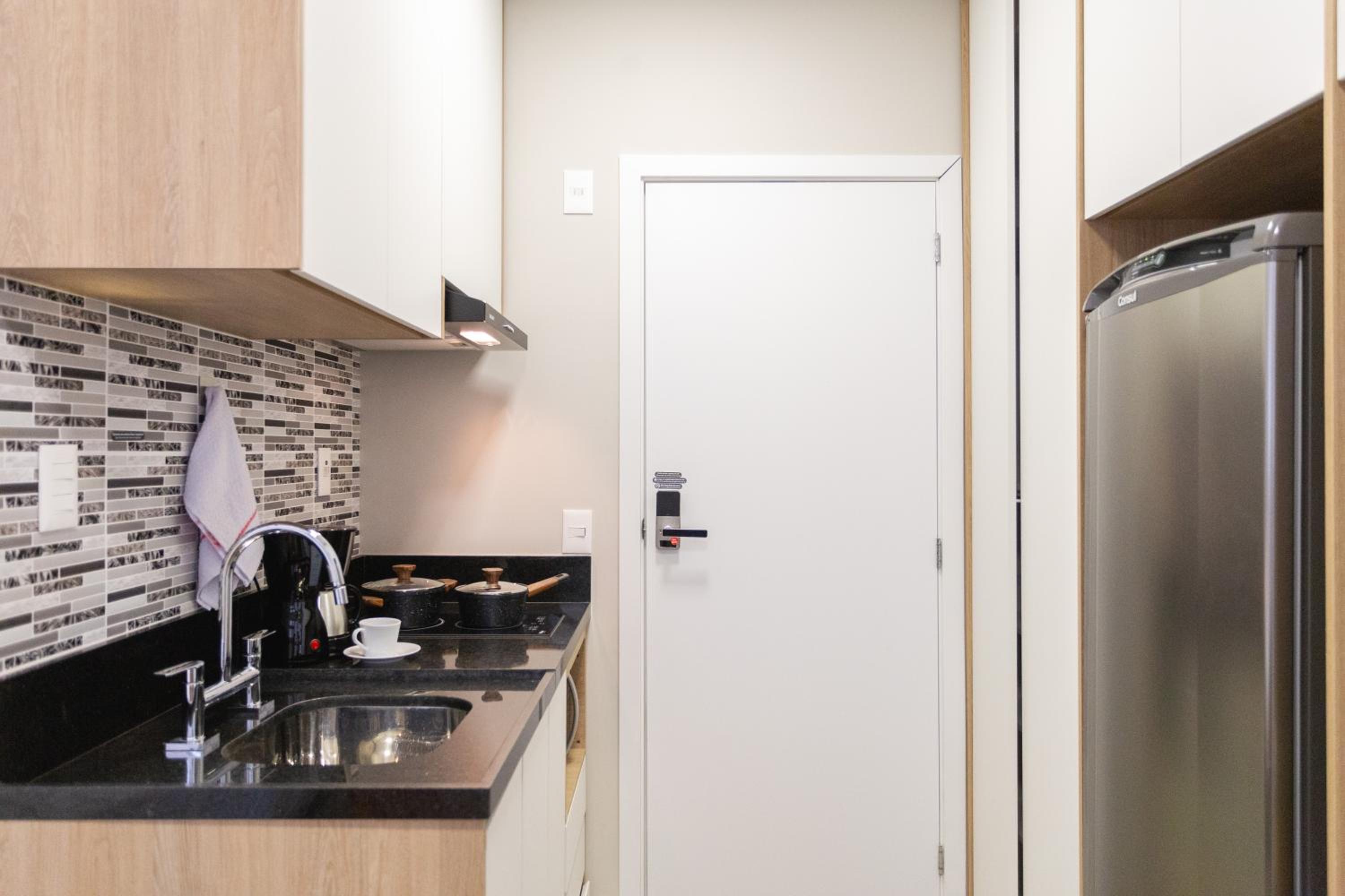 AG Residences - Studios per season