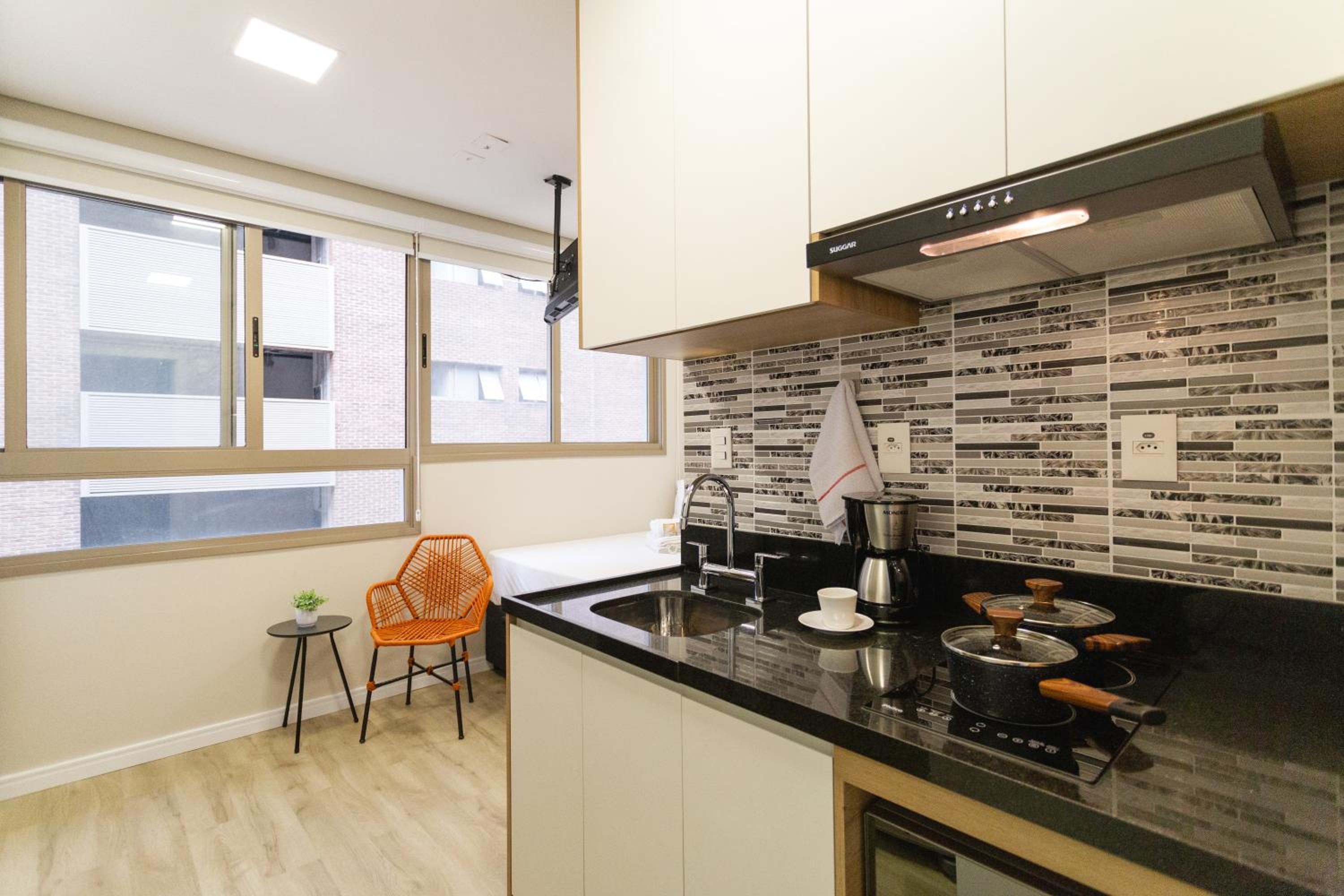 AG Residences - Studios per season