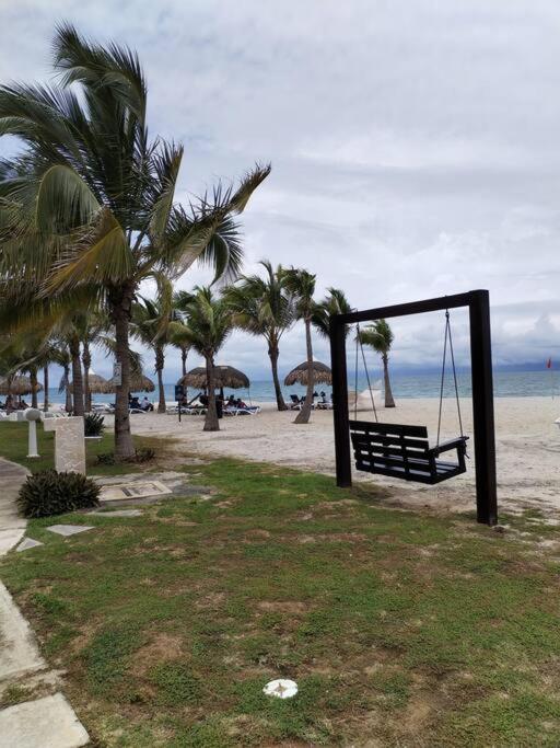 Trip Vacacional frente al mar y piscina