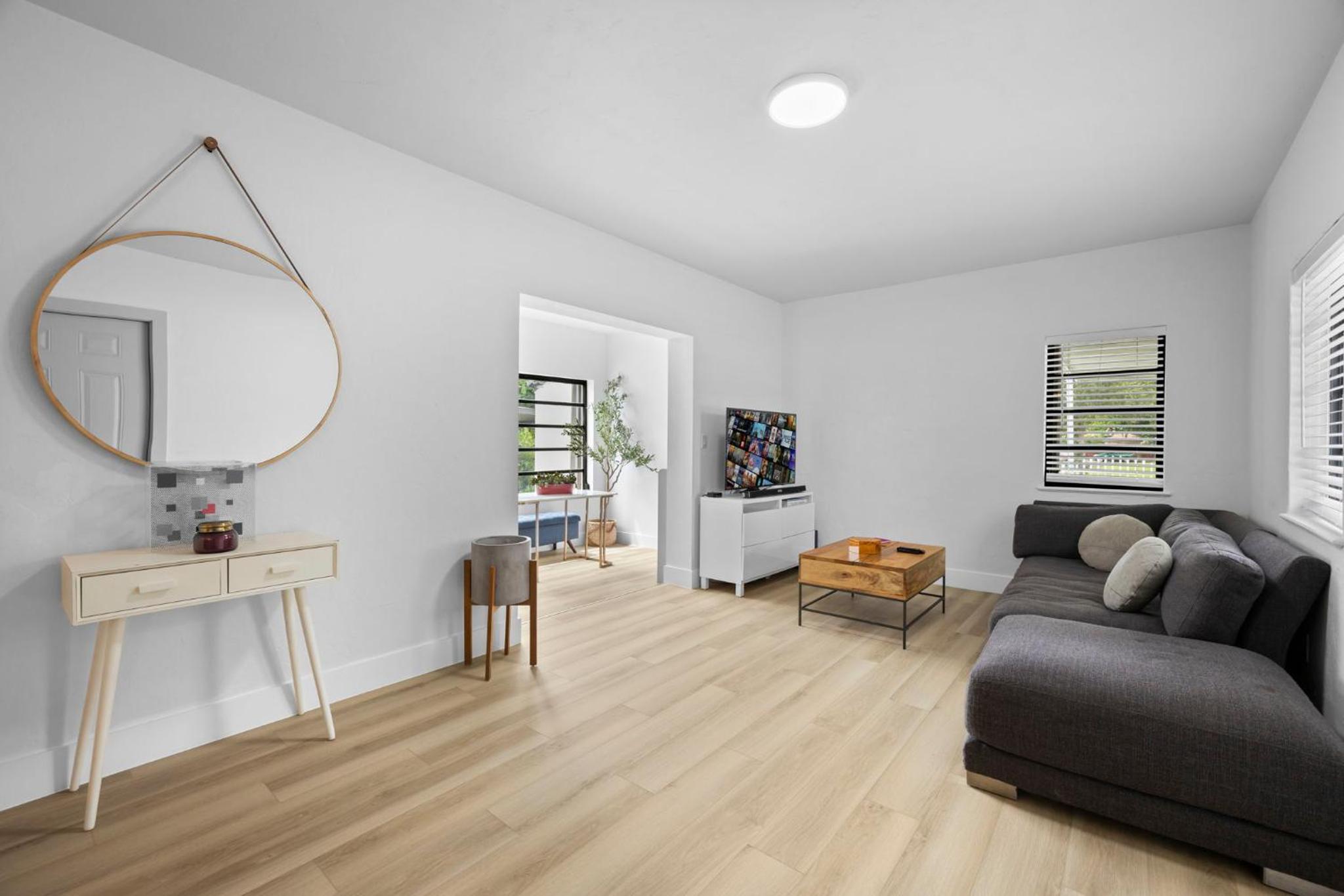 Spacious 3BR Miami Retreat with Free Parking
