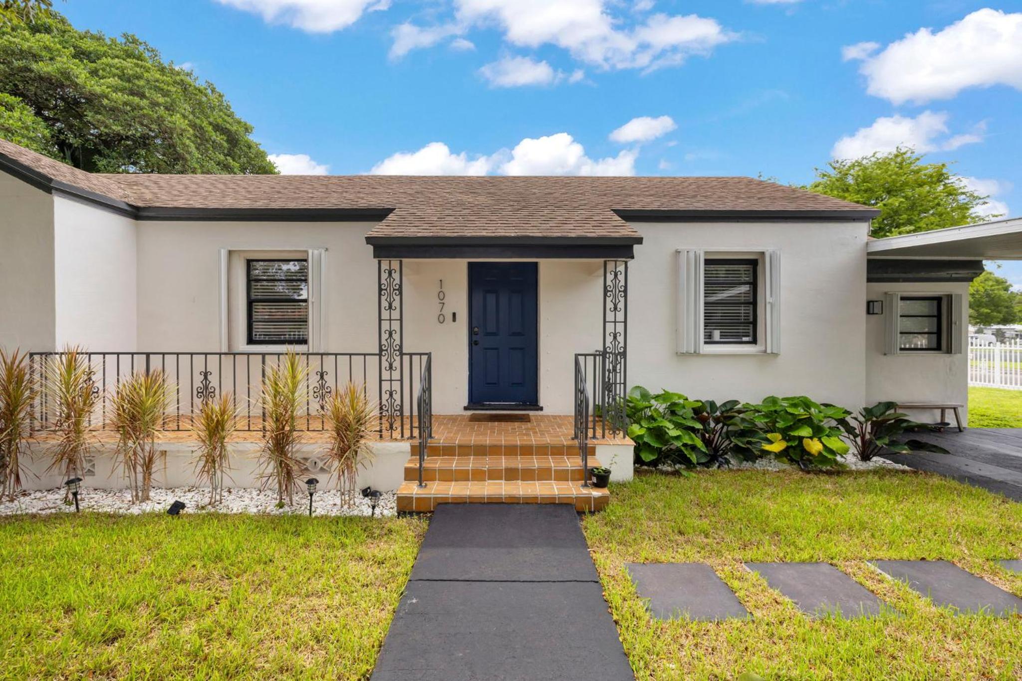 Spacious 3BR Miami Retreat with Free Parking