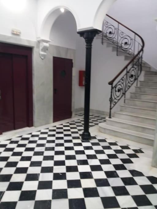 Apartamento céntrico con terraza y parking