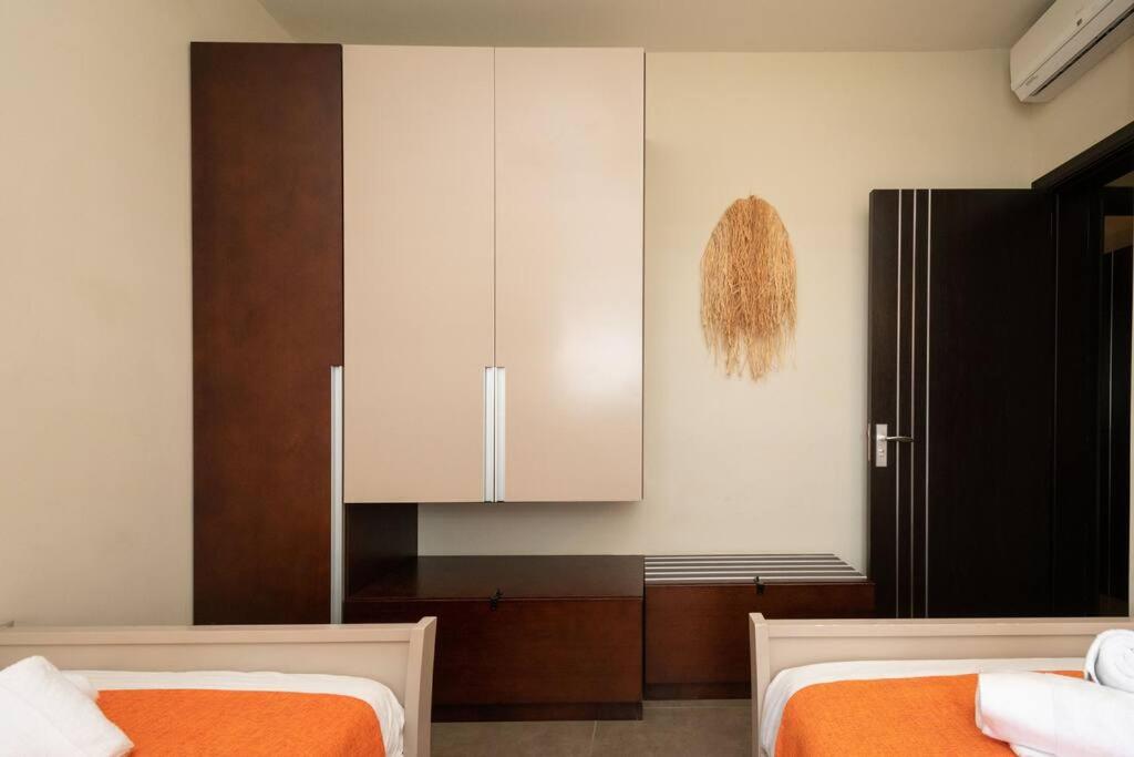 Luxurious 3 bed penthouse with pool in Grand Baie view 2