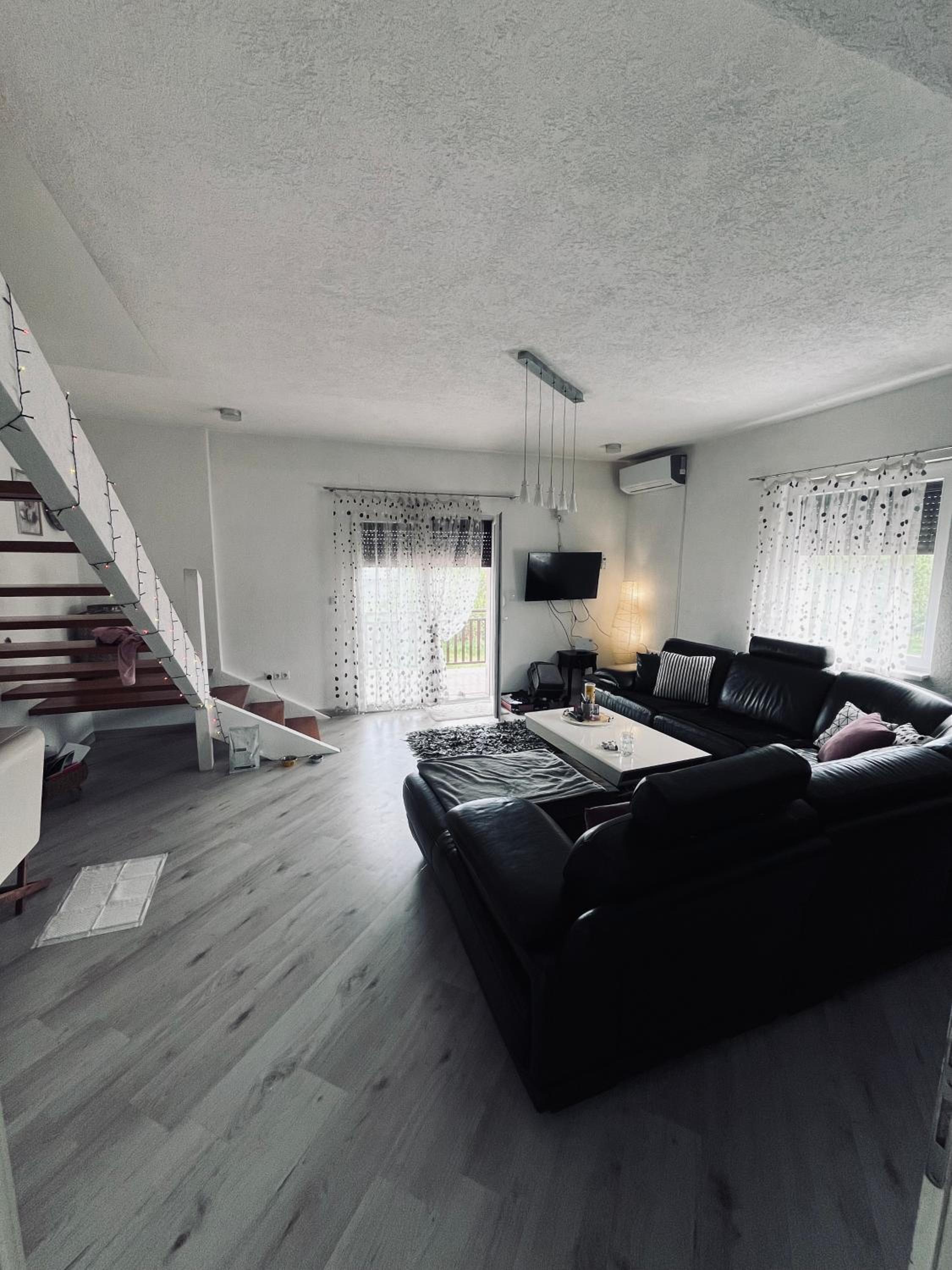 Home Nasić
