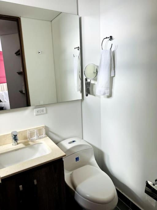 Cozy 5 Aparta Estudio Chapinero Con Parqueadero