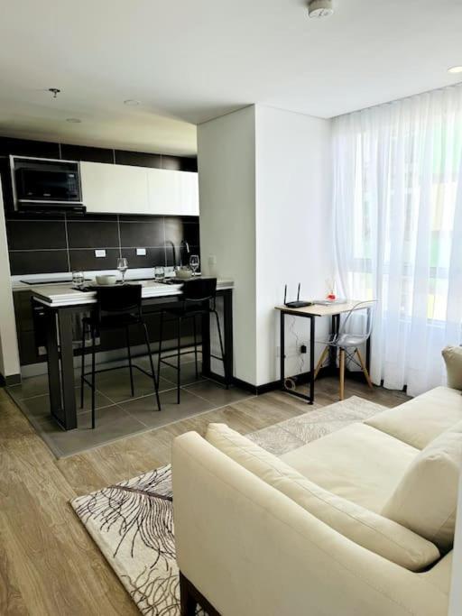 Cozy 5 Aparta Estudio Chapinero Con Parqueadero