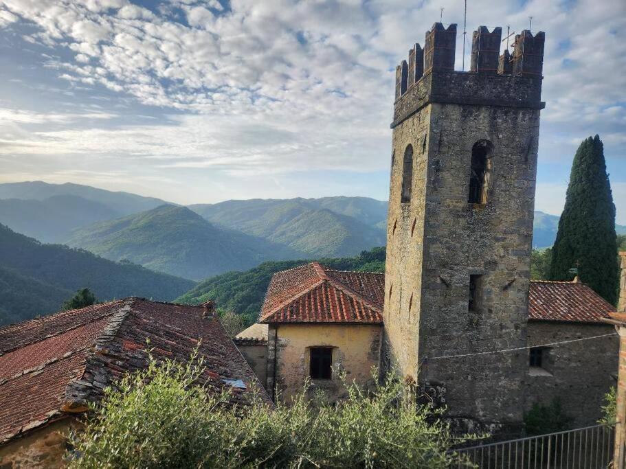Casa dell 'Vista Gorgeous Remodeled Stone Country House in Rural Northern Tuscany view 3