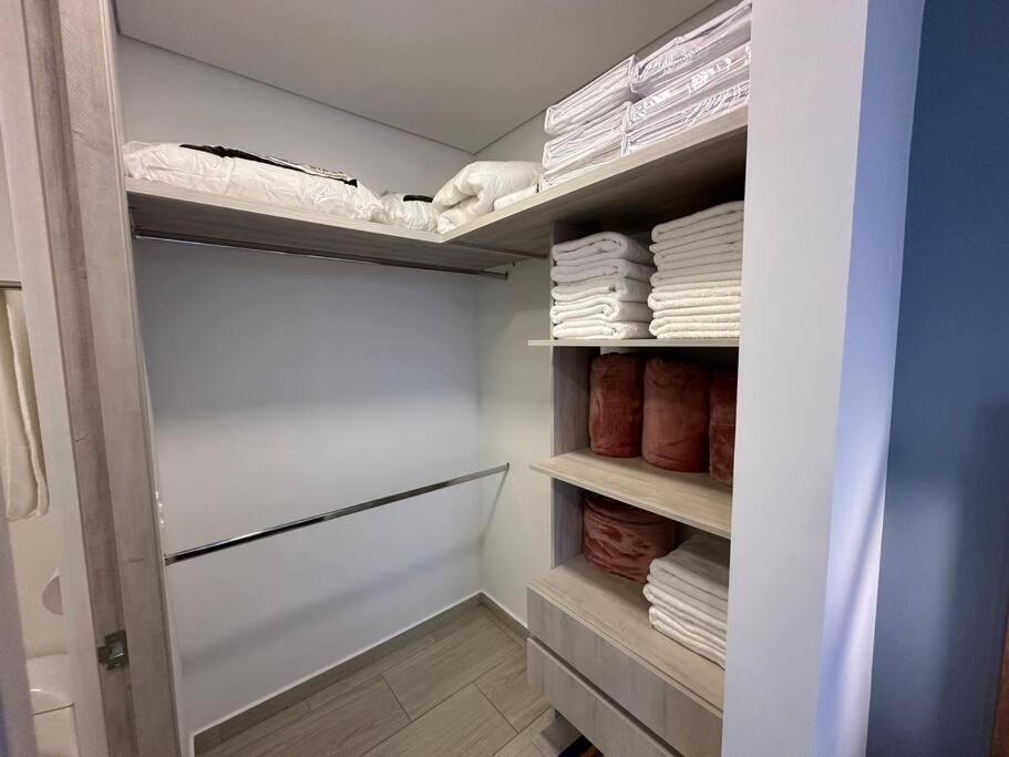 Amara 510-Comodo y amplio apartaestudio en sector Laureles