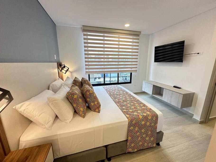 Amara 510-Comodo y amplio apartaestudio en sector Laureles