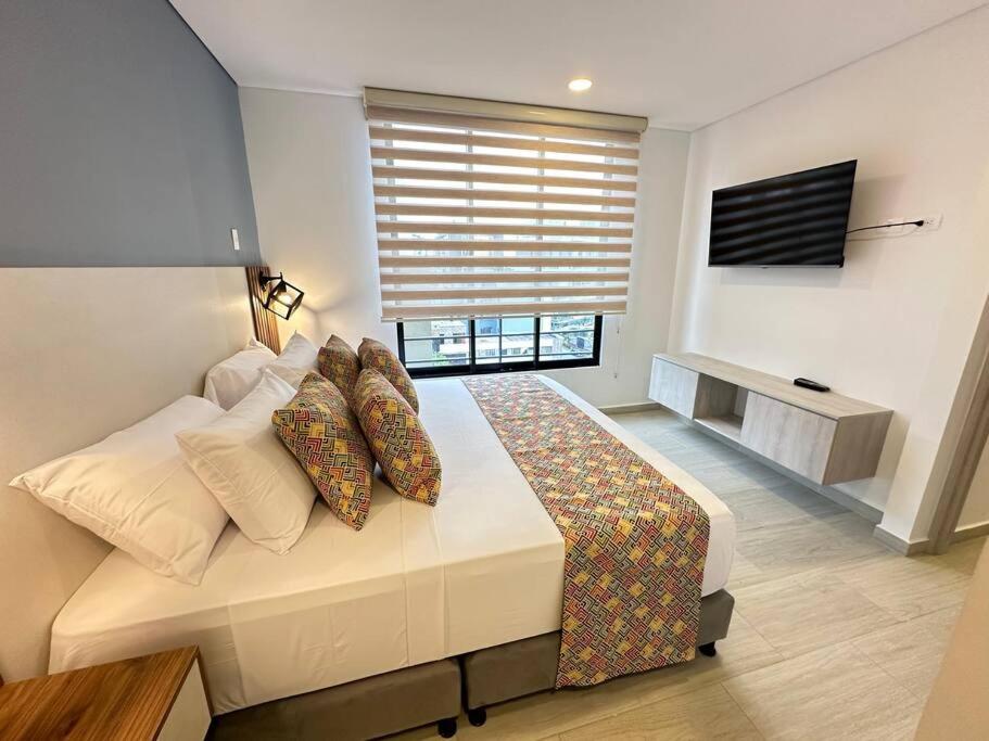 Amara 510-Comodo y amplio apartaestudio en sector Laureles
